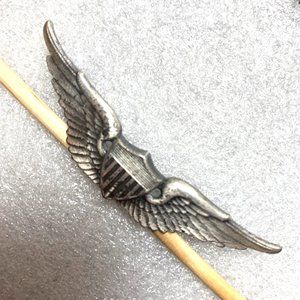 Silver Korean War Army Aviator Wings. Preowned. (626)